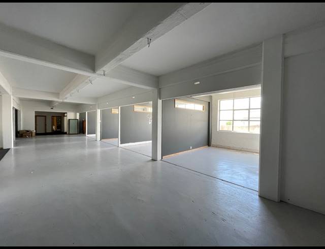 1,579M² FACTORY FOR SALE IN GARDENS